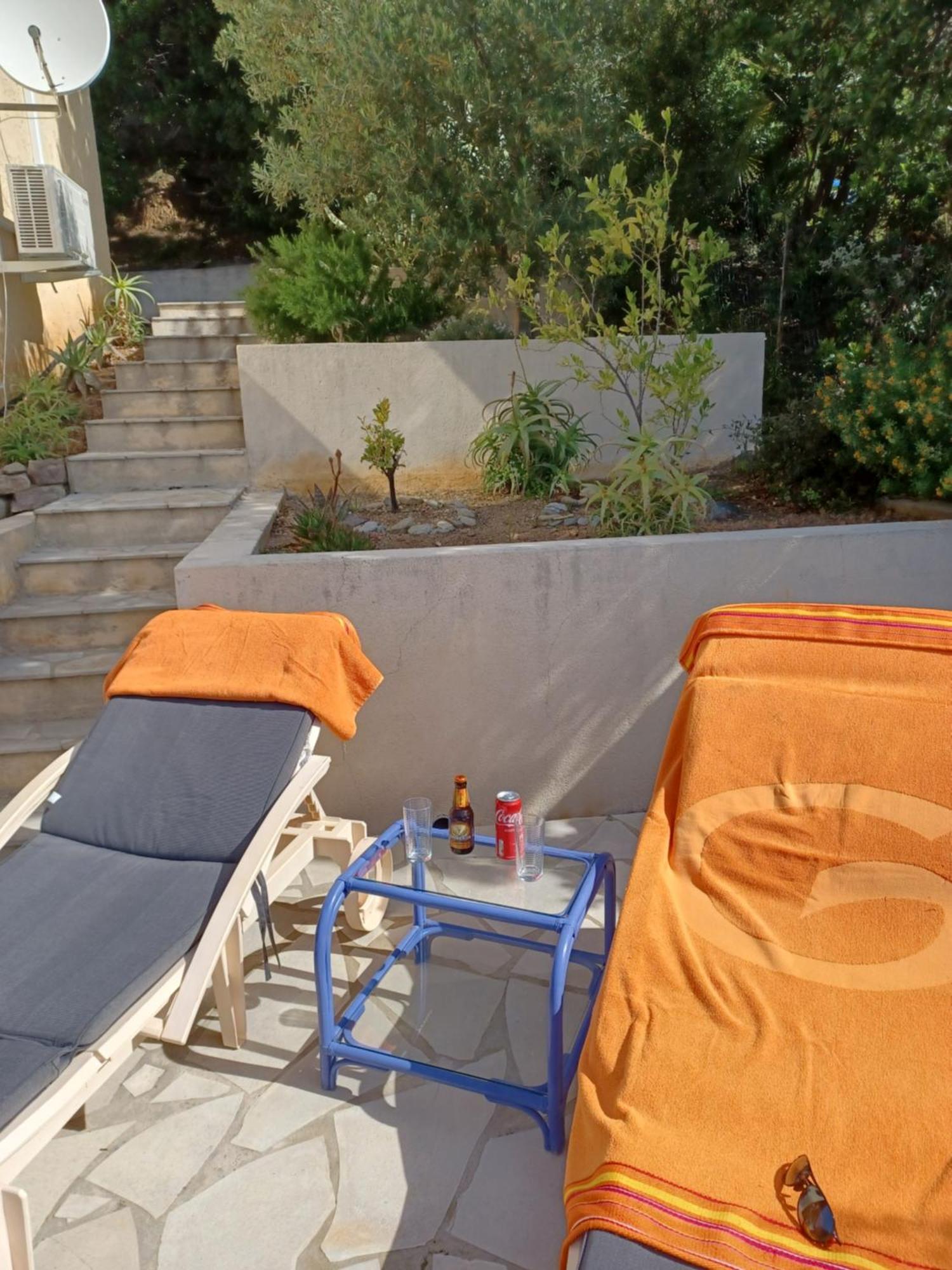 Appartement Rez De Jardin Dans Villa Vue Mer Cavalaire-sur-Mer Eksteriør billede